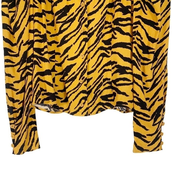 Reformation Tigress Notta Button Front Top Size Small - Picture 6 of 12